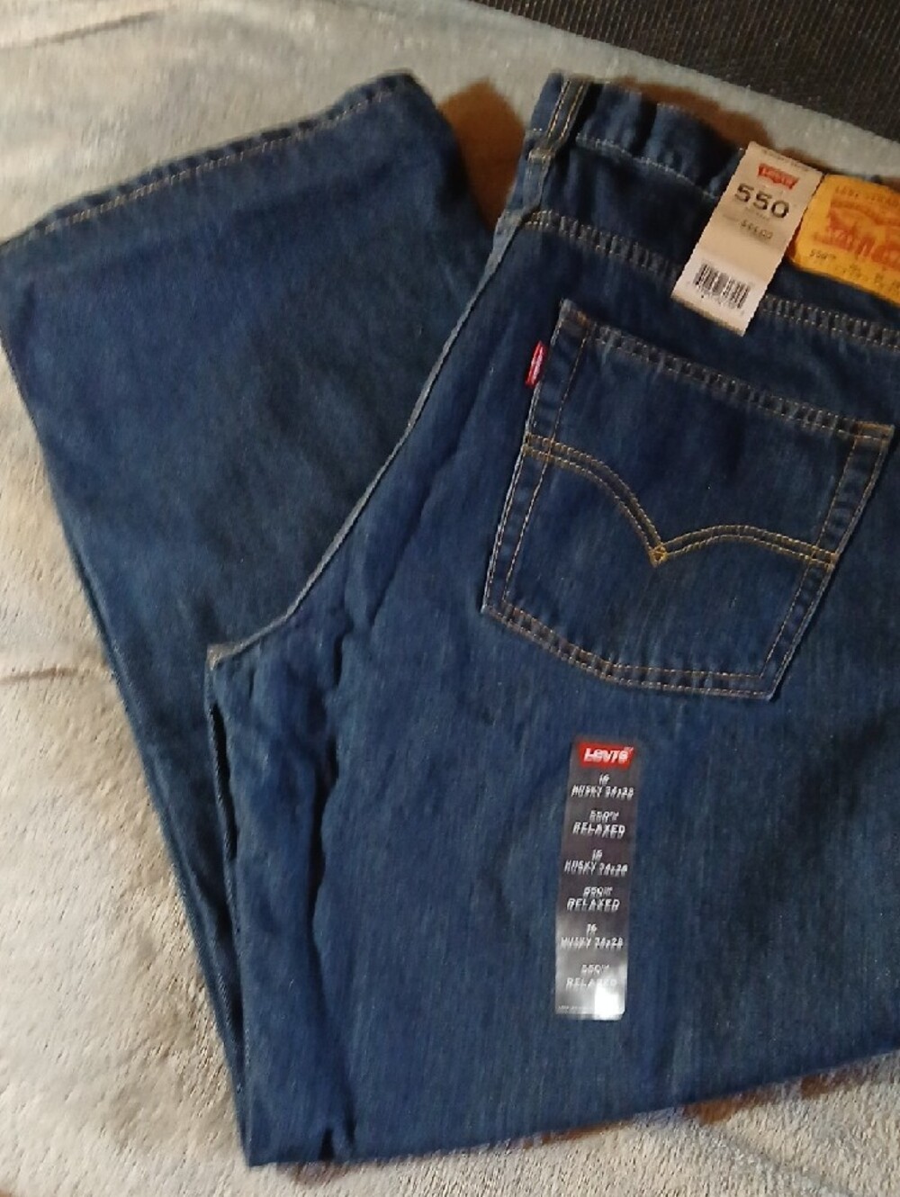 NWT Levi's 550 Relaxed Boys Husky Jeans in Dark Indigo Blue